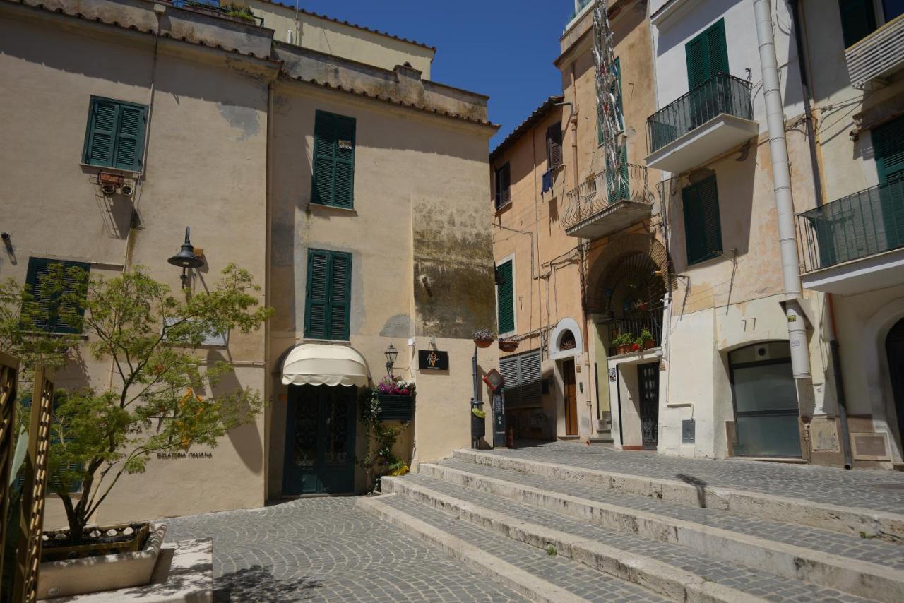 La Casa Del Baluardo Nettuno Giubileo 2025 Villa Luaran gambar
